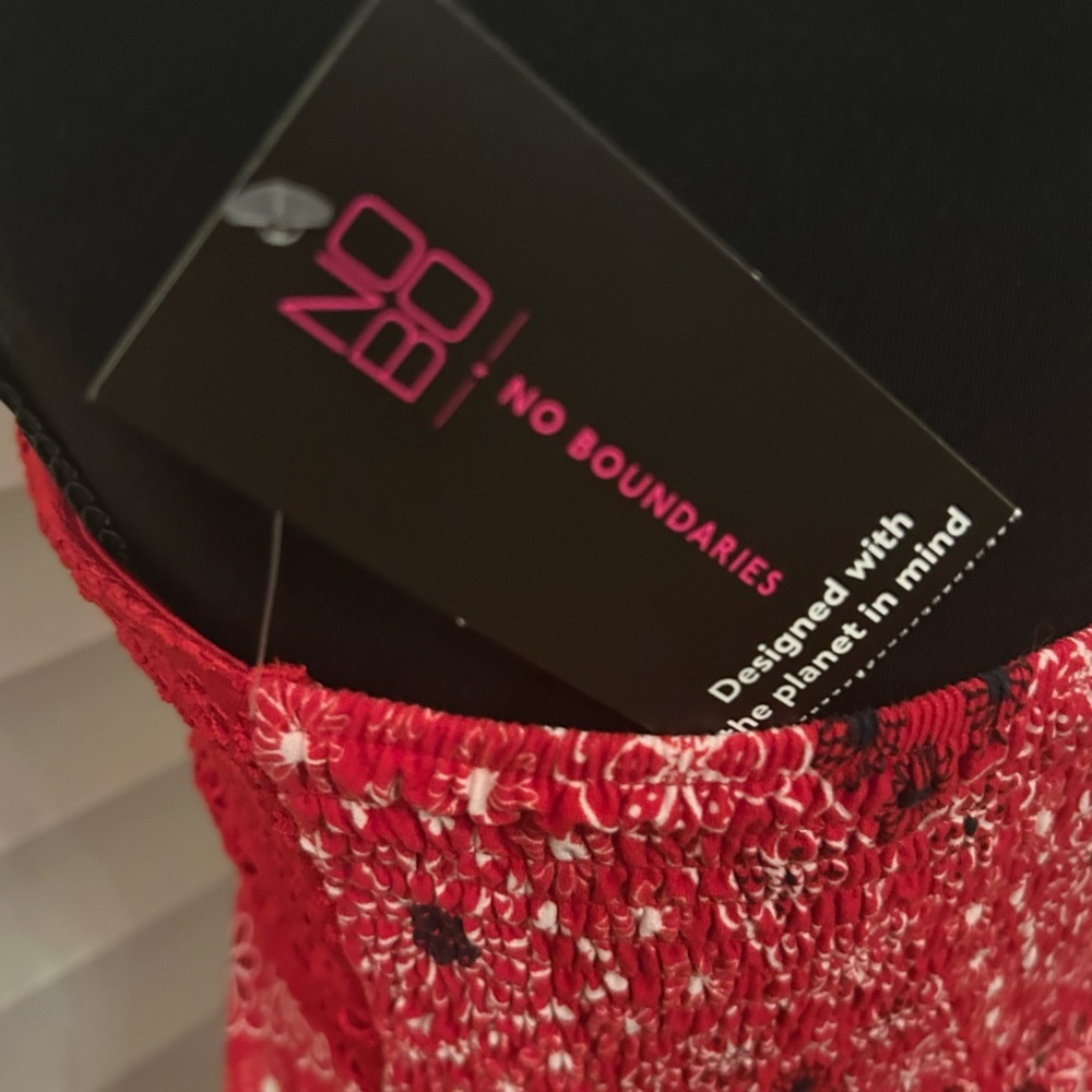 Red Floral Strapless Top - Picture 4 of 4